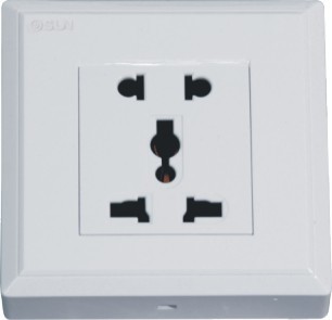 二三極多功能插座 打造高效安全的用電終端——濟(jì)南耀星五交化之選